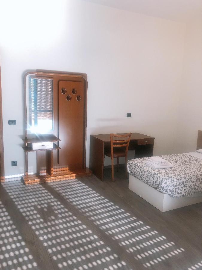 New Family Inn بيرو المظهر الخارجي الصورة